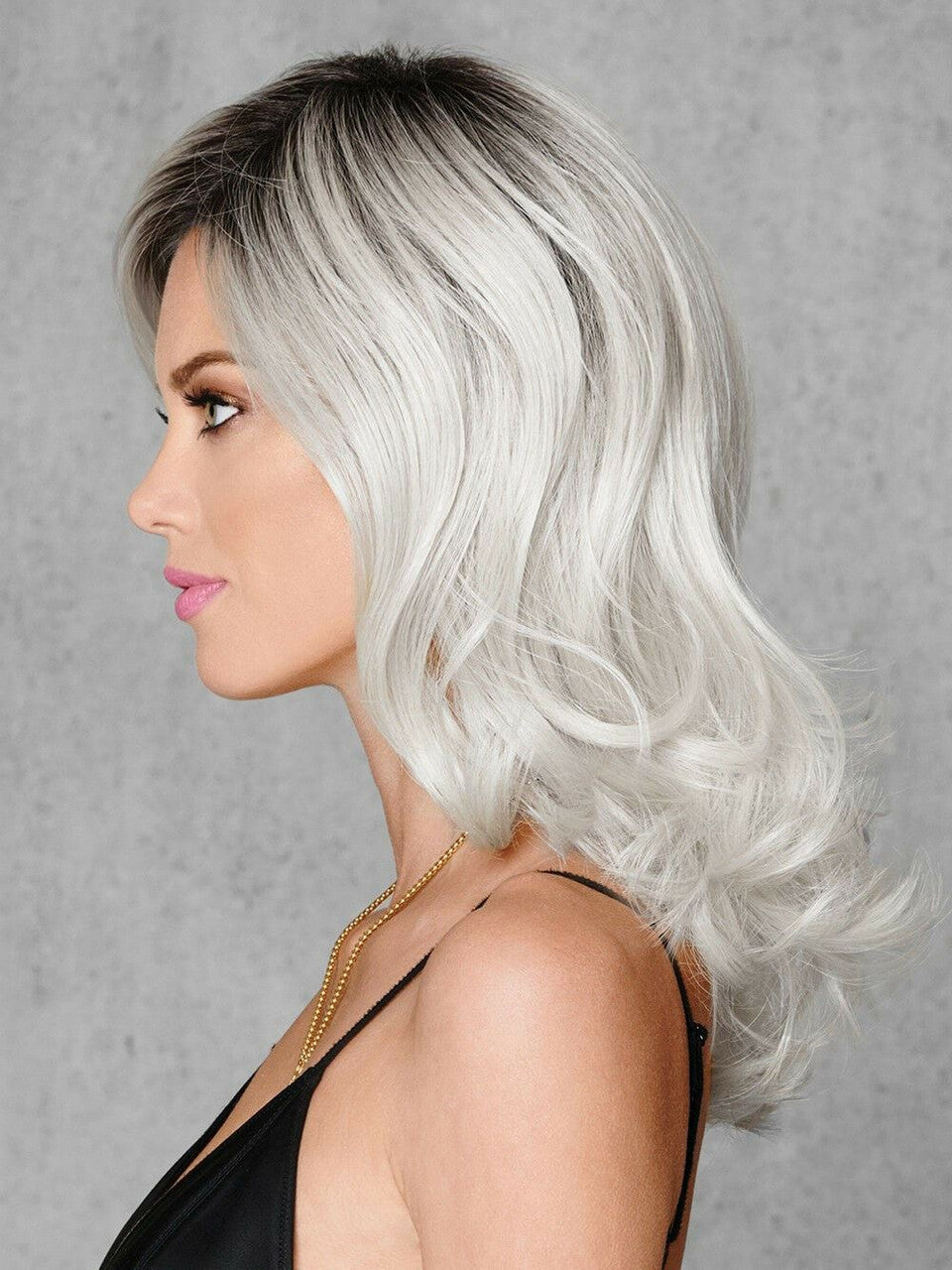 Hairdo Wavy Wig Heat Safe Whiteout Rooted  Darling Sexy Hot USA Seller 2031-1