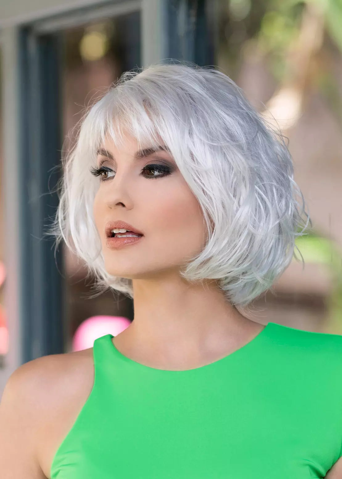 Gia | Envy | Open Top | Medium Bob | Synthetic