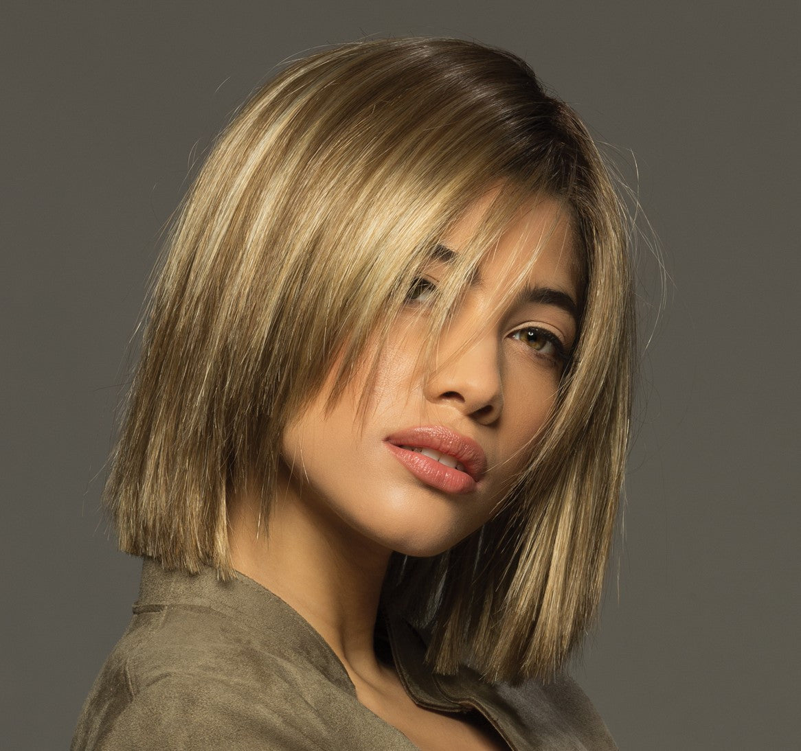 Ellis - Estetica - Front side view - RH12-26RT4