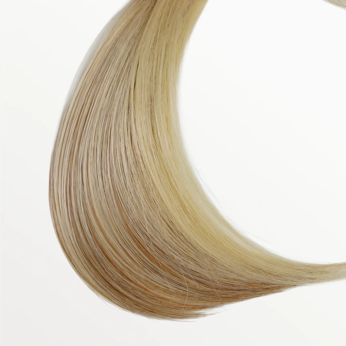 TressAllure Picture Perfect MC1405 Heat-Friendly Synthetic Wig