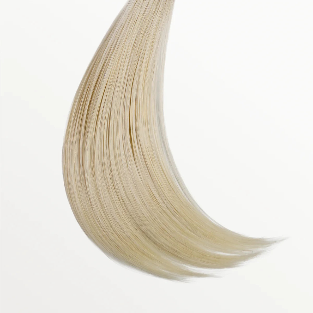 TressAllure Flawless Waves VC1208 Heat-Friendly Synthetic Wig