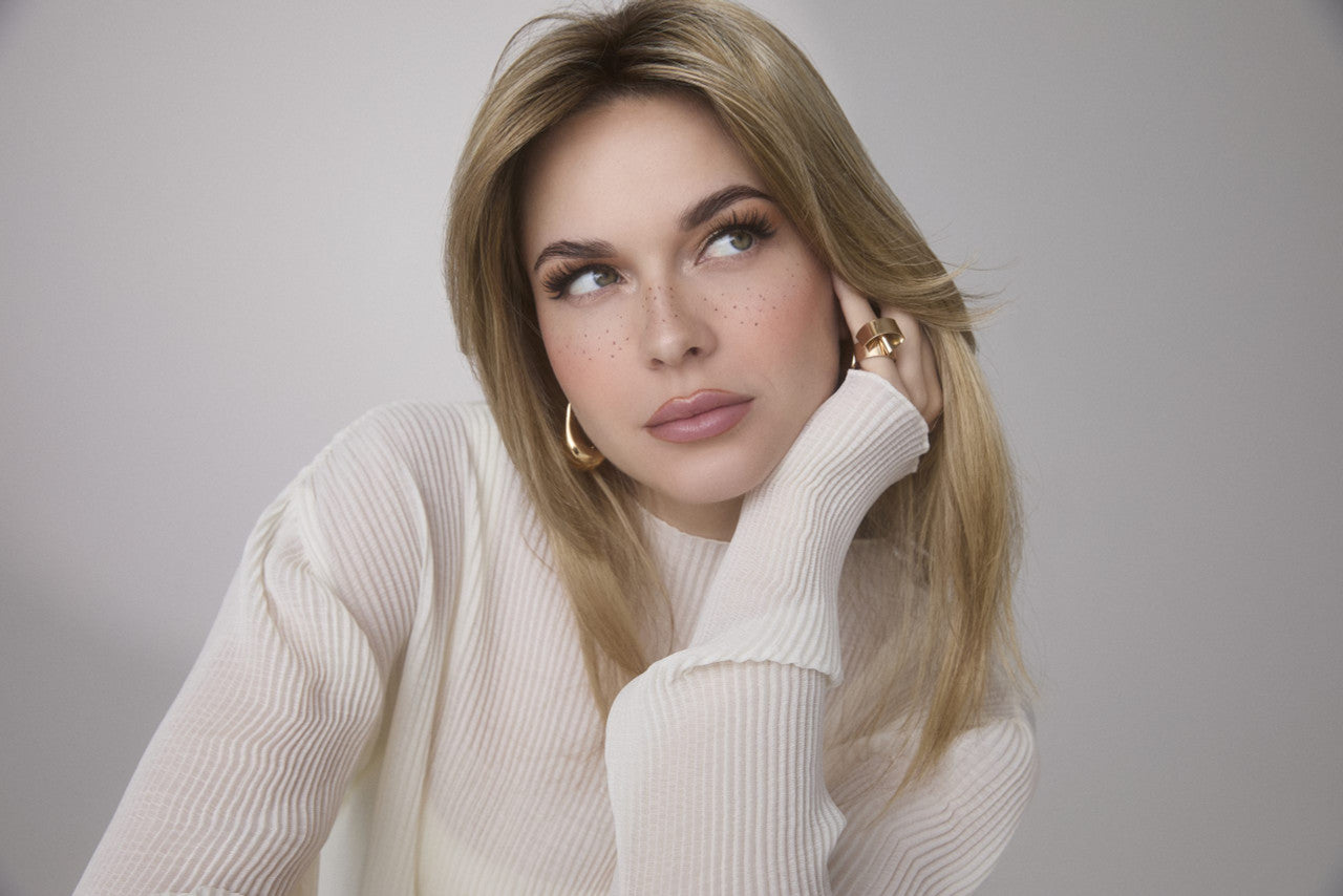 Medium Top Piece | Rene of Paris | Hi Fashion