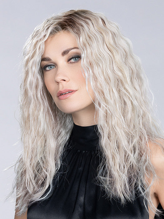 MUSIC (STYLED: WAVY) by ELLEN WILLE in METALLIC BLONDE ROOTED 60.101.51 | Pearl White, Pearl Platinum with Dark and Lightest Brown and Grey Blend with Shaded Roots -1