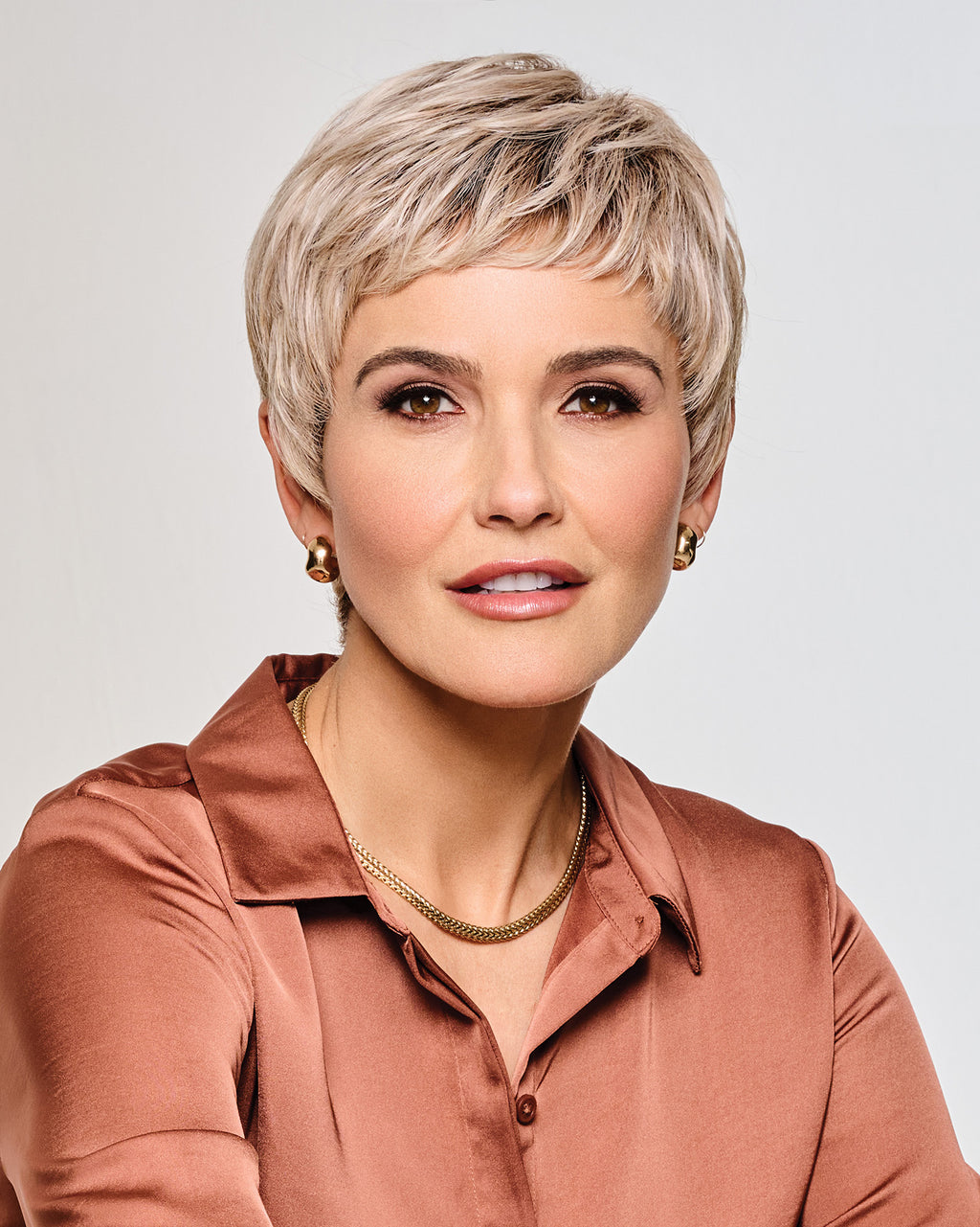 Raquel Welch Straight Chic Tru2Life Heat-Friendly Synthetic Wig