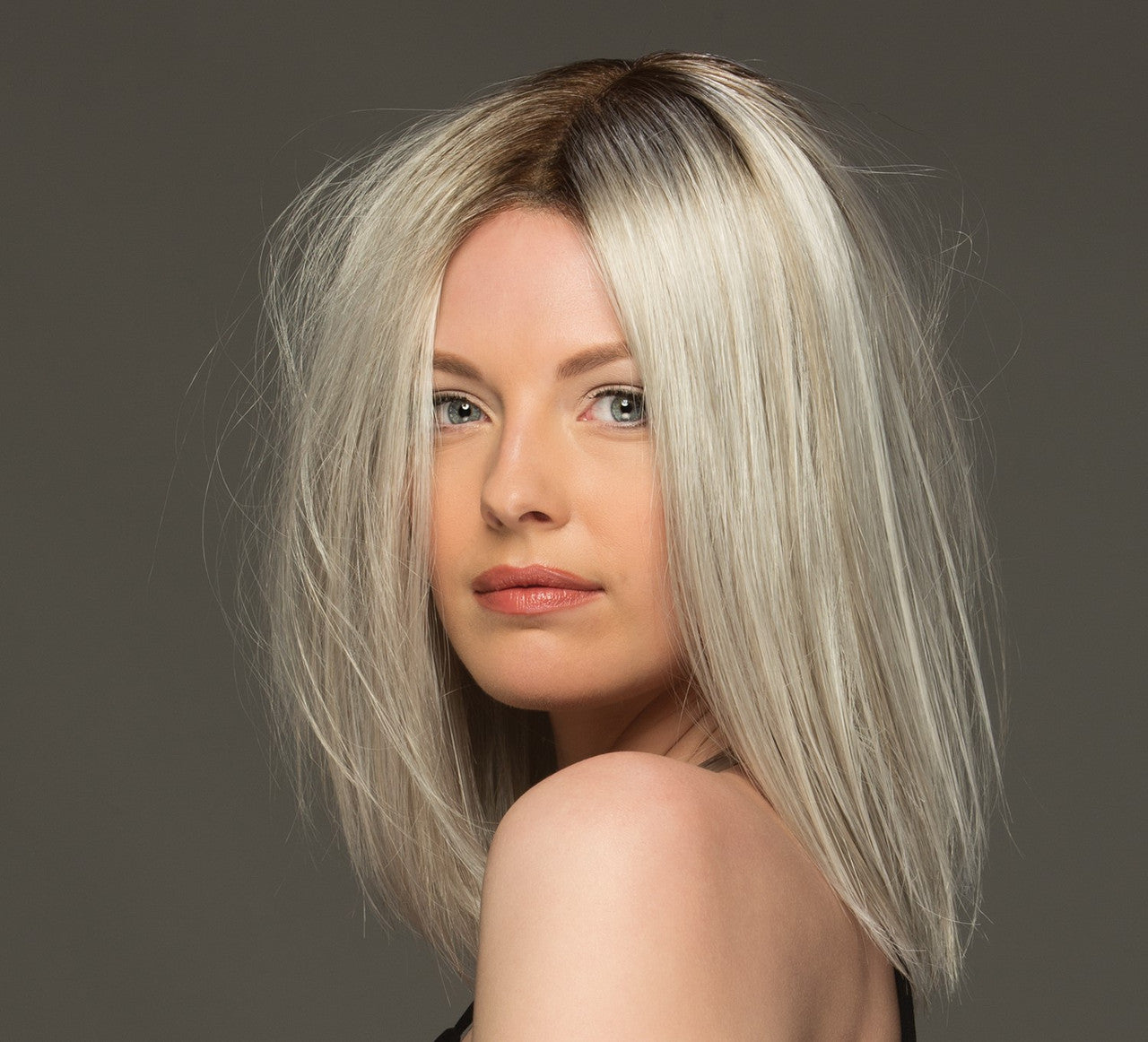 Sutton - Estetica - Front view - SilversunRT8