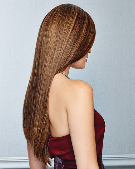 Glamour and More | Raquel Welch side view